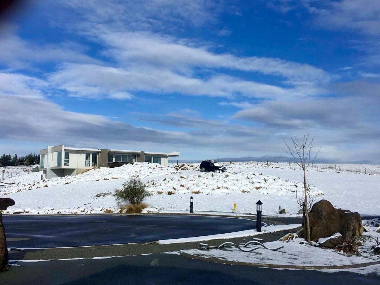Tekapo Heights Villa เลคเทคาโป ภายนอก รูปภาพ