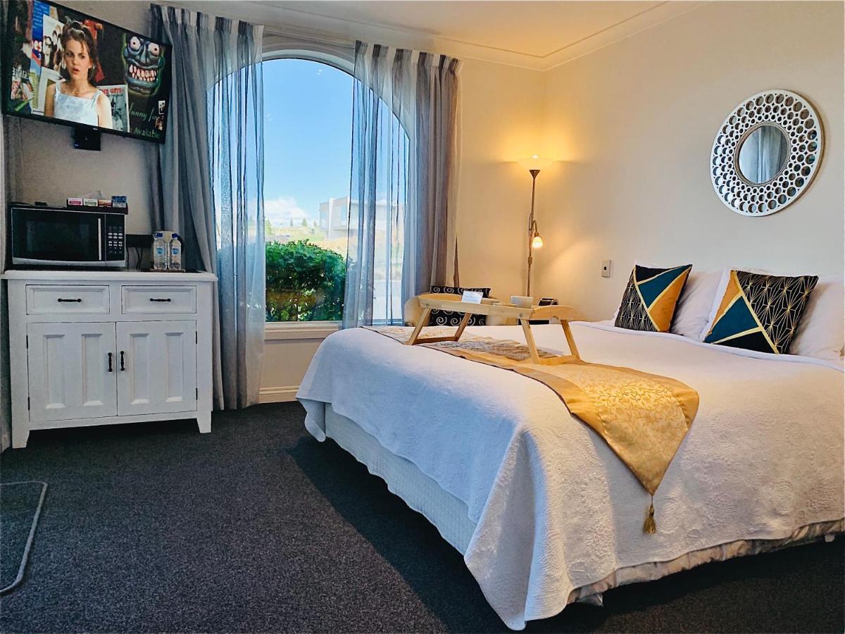 Tekapo Heights Villa เลคเทคาโป ภายนอก รูปภาพ