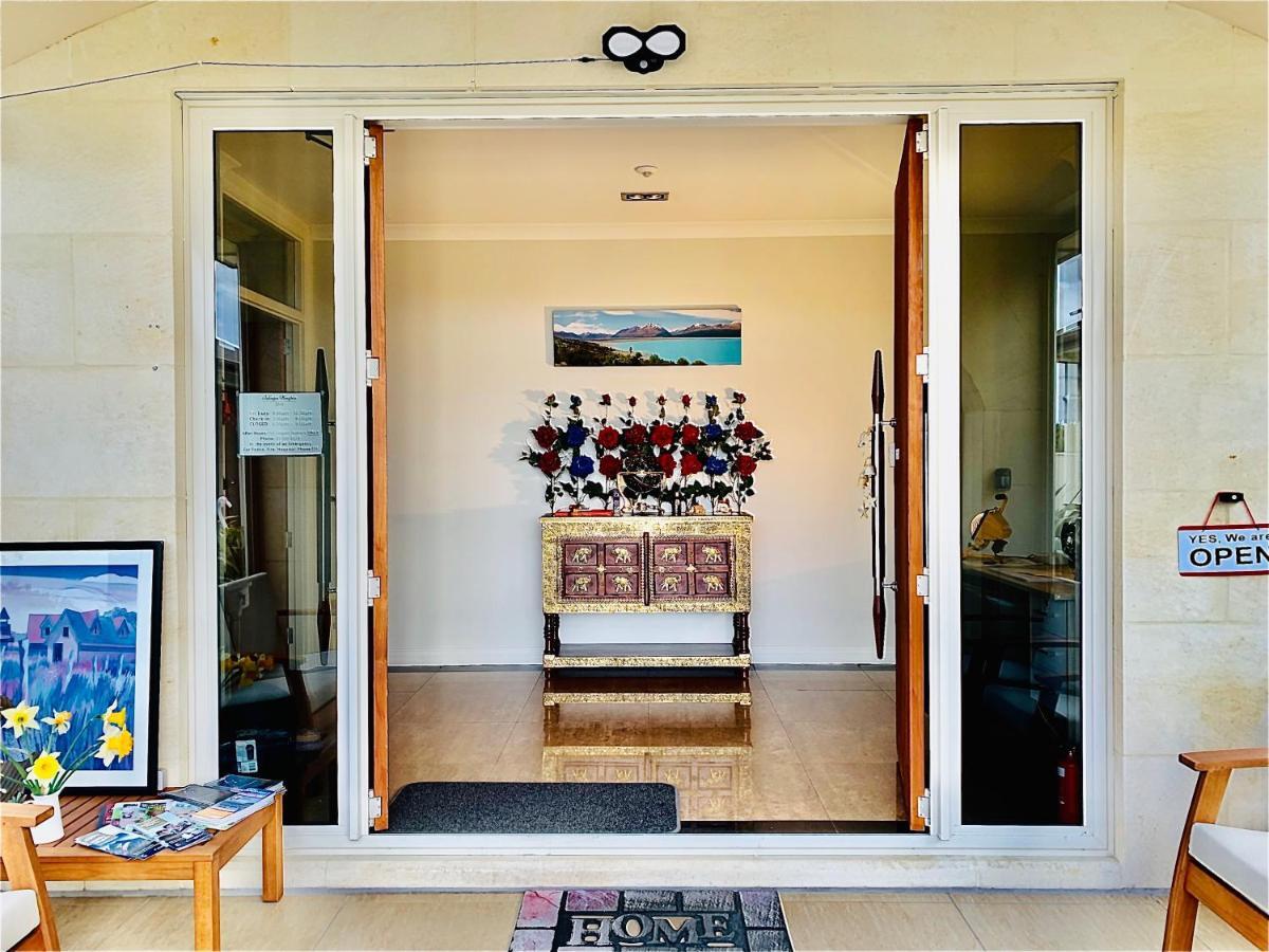 Tekapo Heights Villa เลคเทคาโป ภายนอก รูปภาพ