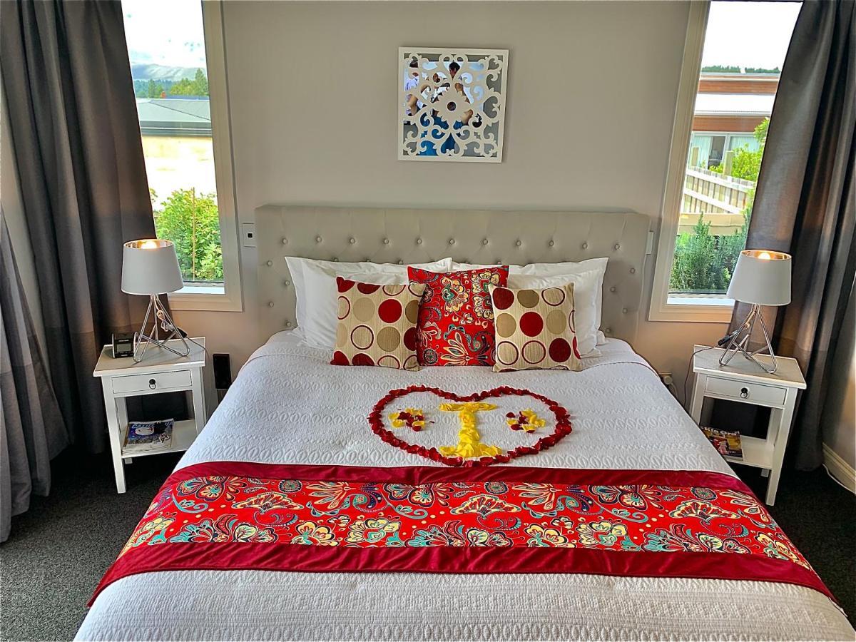 Tekapo Heights Villa เลคเทคาโป ภายนอก รูปภาพ